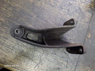 bontott SUZUKI GRAND VITARA Motor Tartó Bak Jobb