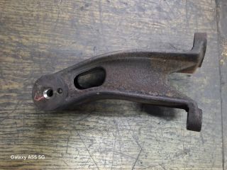 bontott SUZUKI GRAND VITARA Motor Tartó Bak Jobb