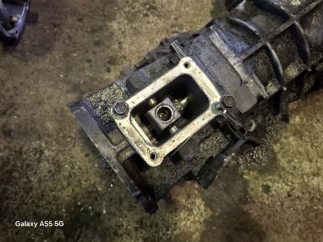 bontott SUZUKI GRAND VITARA Váltó (Mechanikus)