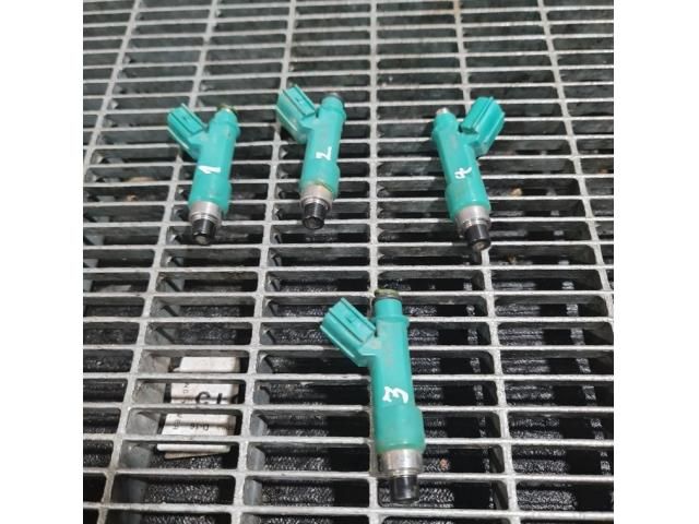 bontott SUZUKI GRAND VITARA Porlasztó (1 db)