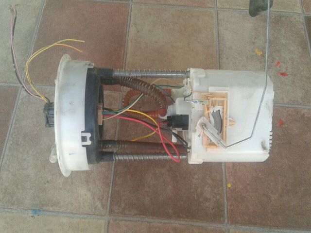 bontott SUZUKI GRAND VITARA Üzemanyag Szivattyú