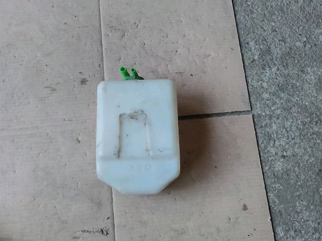 bontott SUZUKI GRAND VITARA Ablakmosó Tartály