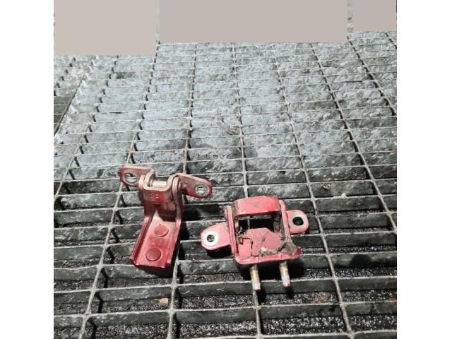 bontott SUZUKI GRAND VITARA Ajtó Zsanér (Pozíciófüggetlen)