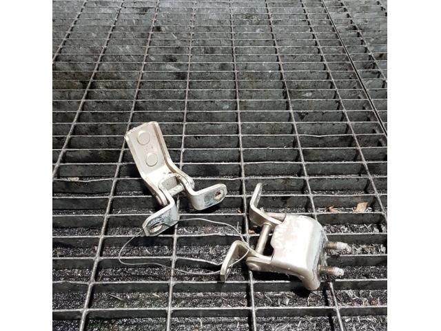 bontott SUZUKI GRAND VITARA Ajtó Zsanér (Pozíciófüggetlen)