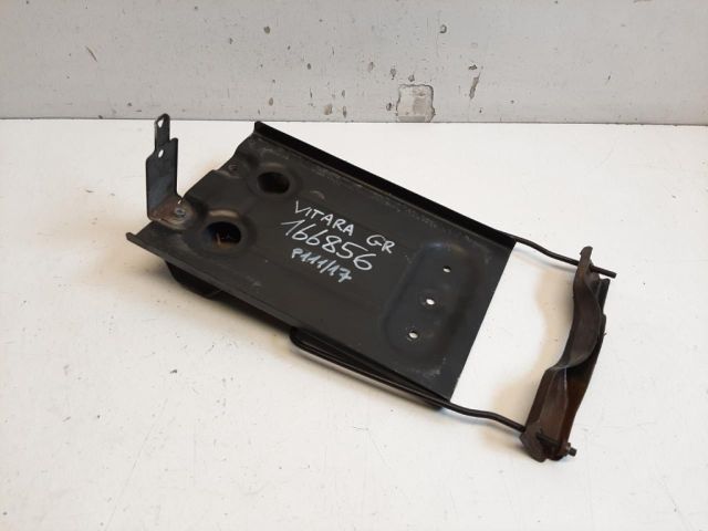 bontott SUZUKI GRAND VITARA Akkumulátor Tartó