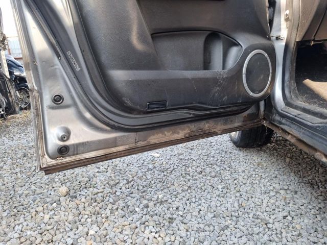 bontott SUZUKI GRAND VITARA Bal első Ajtó (Üres lemez)