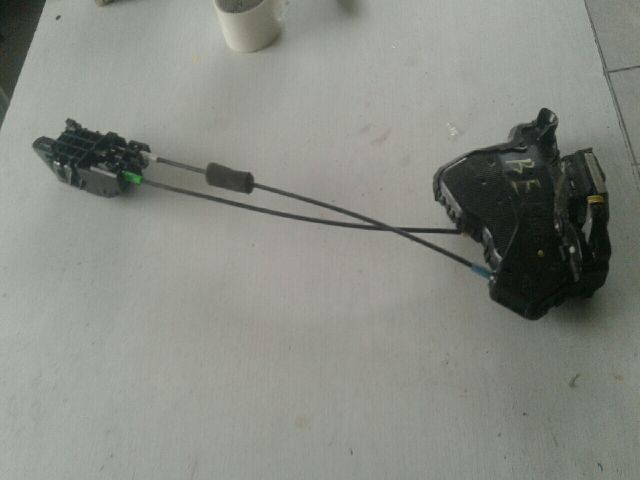 bontott SUZUKI GRAND VITARA Bal első Ajtózár