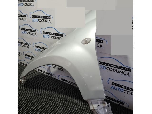 bontott SUZUKI GRAND VITARA Bal első Sárvédő