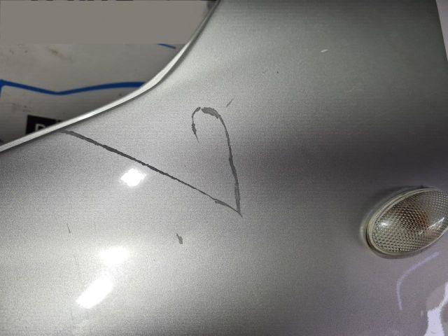 bontott SUZUKI GRAND VITARA Bal első Sárvédő