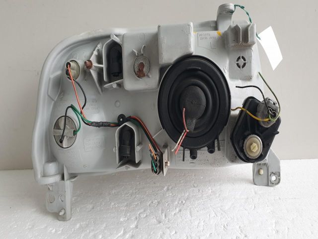 bontott SUZUKI GRAND VITARA Bal Fényszóró