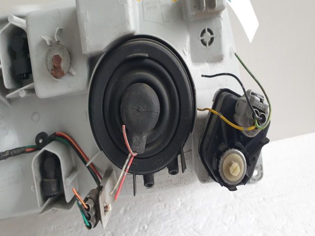 bontott SUZUKI GRAND VITARA Bal Fényszóró