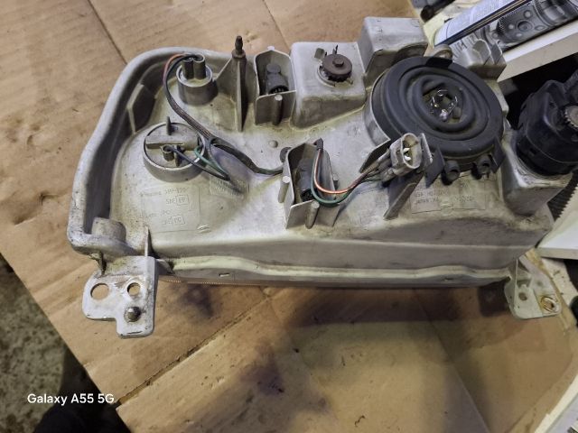 bontott SUZUKI GRAND VITARA Bal Fényszóró