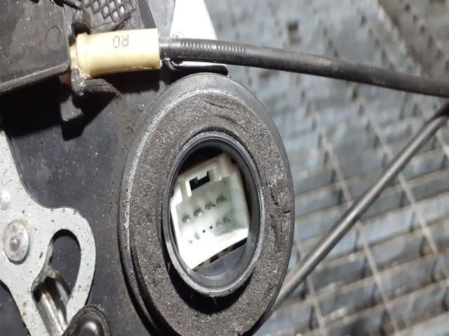 bontott SUZUKI GRAND VITARA Bal hátsó Ajtózár