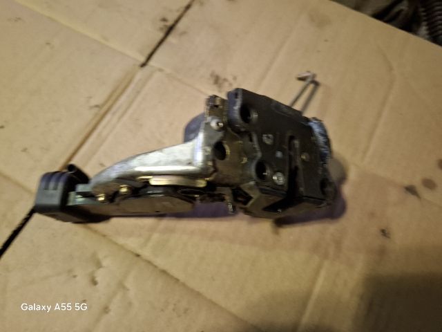 bontott SUZUKI GRAND VITARA Bal hátsó Ajtózár