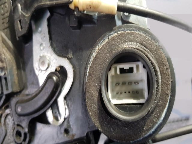 bontott SUZUKI GRAND VITARA Bal hátsó Ajtózár