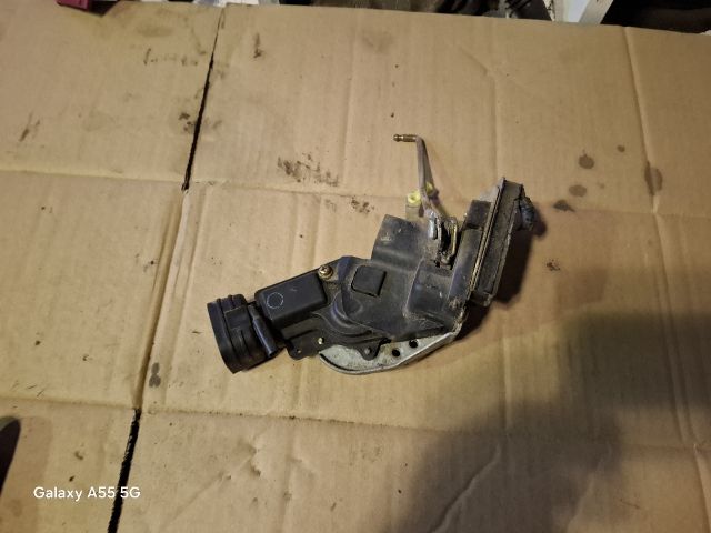 bontott SUZUKI GRAND VITARA Bal hátsó Ajtózár