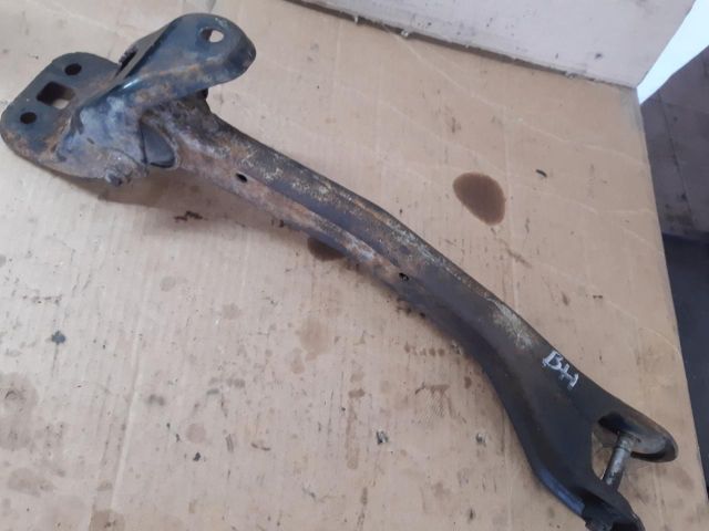 bontott SUZUKI GRAND VITARA Bal hátsó Alsó Hátsó Lengőkar