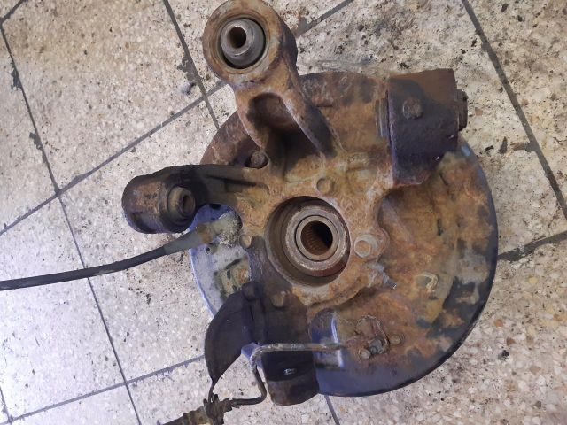 bontott SUZUKI GRAND VITARA Bal hátsó Csonkállvány Kerékaggyal