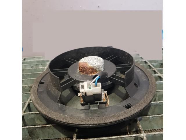 bontott SUZUKI GRAND VITARA Bal hátsó Hangszóró