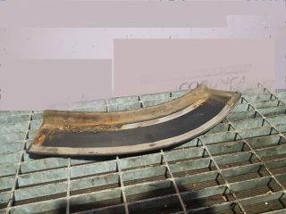 bontott SUZUKI GRAND VITARA Bal hátsó Sárvédő Díszléc