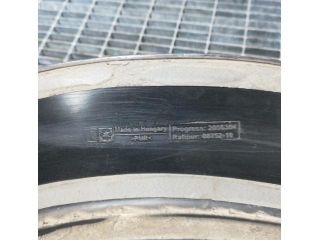 bontott SUZUKI GRAND VITARA Bal hátsó Sárvédő Díszléc