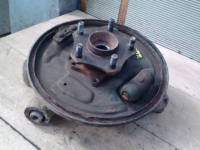 bontott SUZUKI GRAND VITARA Bal hátsó Tengelycsonk