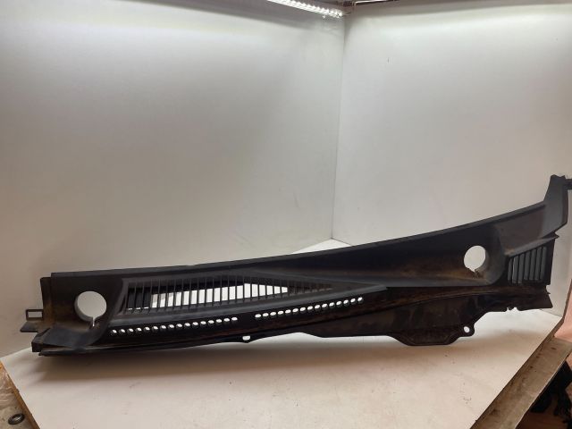 bontott SUZUKI GRAND VITARA Bal Levélrács Záróvég