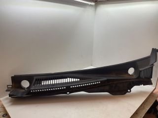 bontott SUZUKI GRAND VITARA Bal Levélrács Záróvég