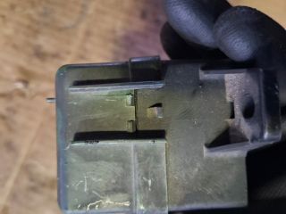 bontott SUZUKI GRAND VITARA Biztosítéktábla Csomagtér