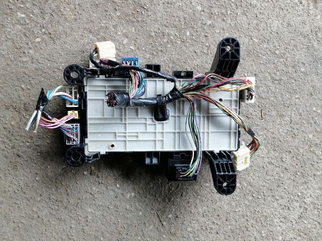 bontott SUZUKI GRAND VITARA Biztosítéktábla Utastér