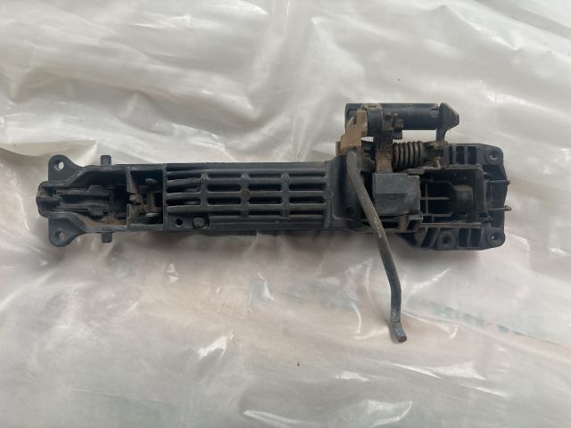 bontott SUZUKI GRAND VITARA Csomagtérajtó Kilincs