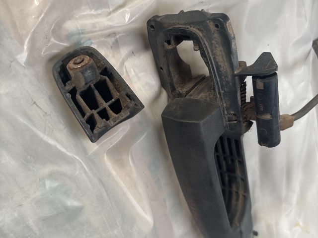 bontott SUZUKI GRAND VITARA Csomagtérajtó Kilincs