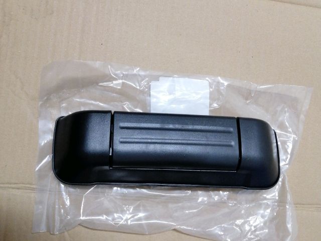 bontott SUZUKI GRAND VITARA Csomagtérajtó Kilincs