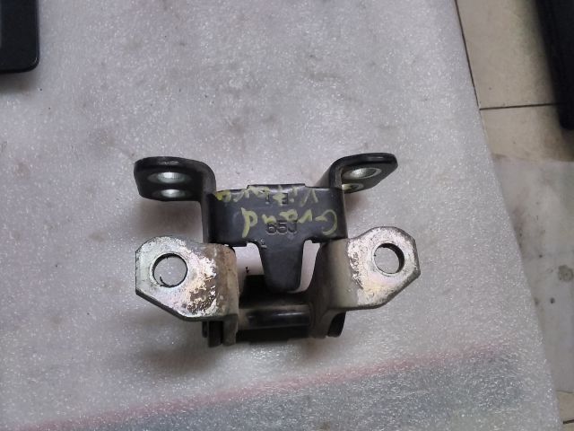 bontott SUZUKI GRAND VITARA Csomagtérajtó Zsanér