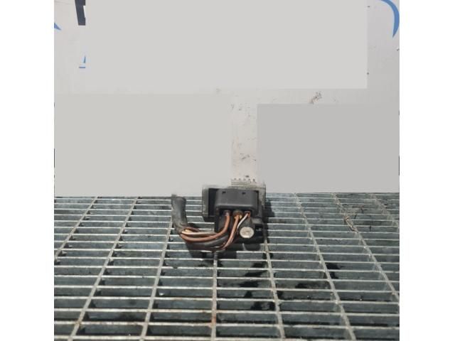 bontott SUZUKI GRAND VITARA Előtét Ellenállás Fűtőmotor