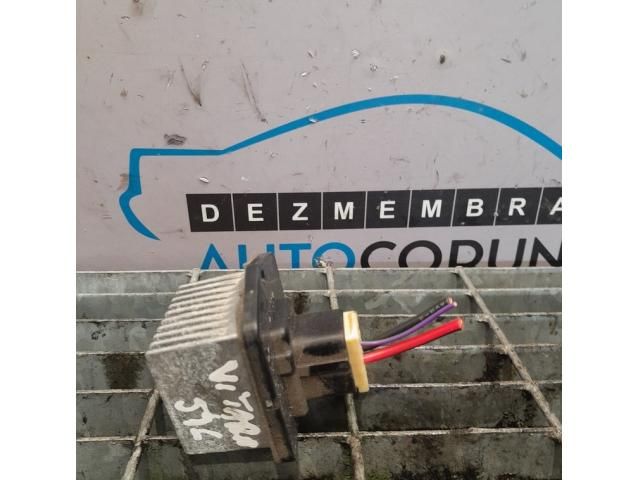 bontott SUZUKI GRAND VITARA Előtét Ellenállás Fűtőmotor