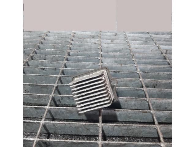 bontott SUZUKI GRAND VITARA Előtét Ellenállás Fűtőmotor