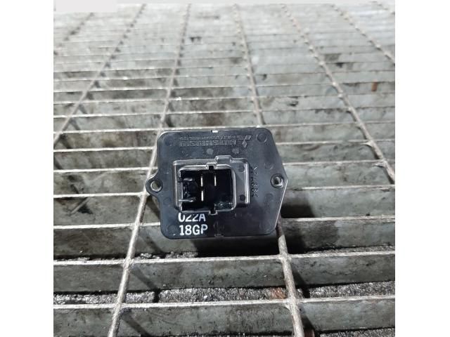 bontott SUZUKI GRAND VITARA Előtét Ellenállás Fűtőmotor