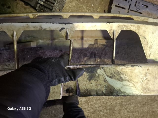 bontott SUZUKI GRAND VITARA Első Lökhárító (Üresen)