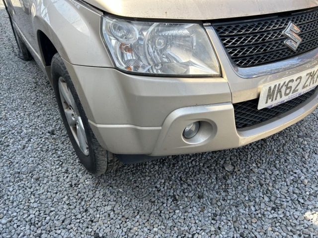 bontott SUZUKI GRAND VITARA Első Lökhárító (Üresen)