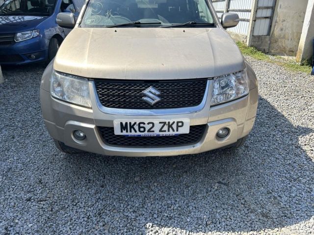 bontott SUZUKI GRAND VITARA Első Lökhárító (Üresen)