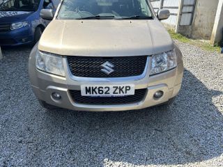 bontott SUZUKI GRAND VITARA Első Lökhárító (Üresen)