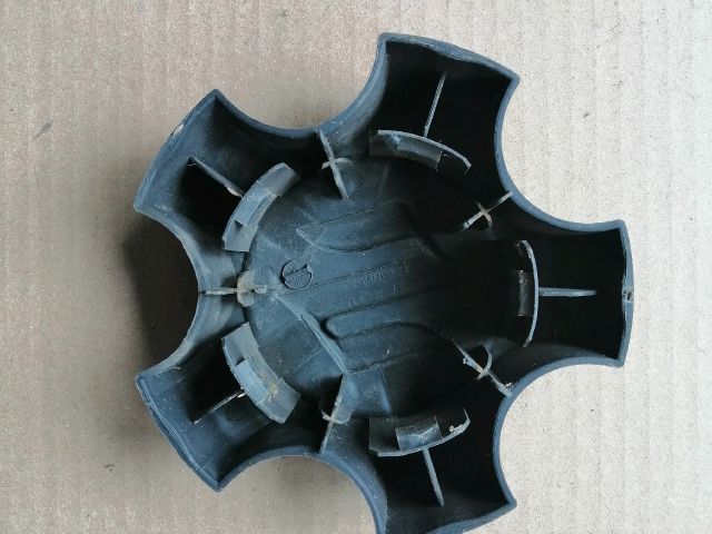 bontott SUZUKI GRAND VITARA Felniközép (1 db)