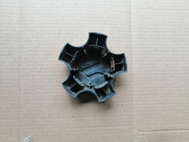 bontott SUZUKI GRAND VITARA Felniközép (1 db)