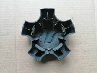 bontott SUZUKI GRAND VITARA Felniközép (1 db)