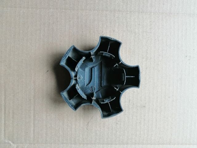 bontott SUZUKI GRAND VITARA Felniközép (1 db)