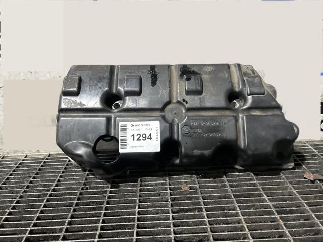 bontott SUZUKI GRAND VITARA Felső Hűtőburkolat