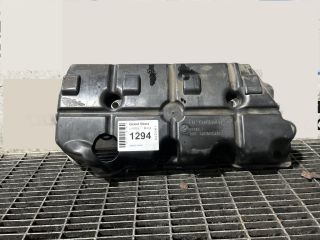 bontott SUZUKI GRAND VITARA Felső Hűtőburkolat