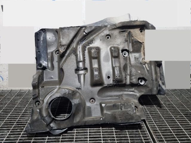 bontott SUZUKI GRAND VITARA Felső Hűtőburkolat