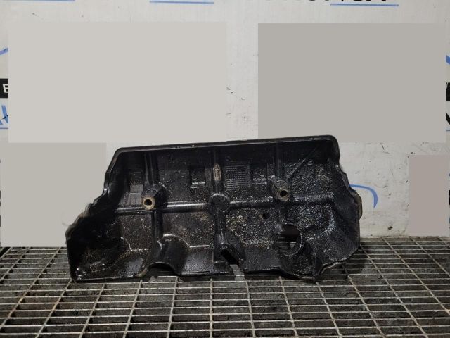 bontott SUZUKI GRAND VITARA Felső Hűtőburkolat